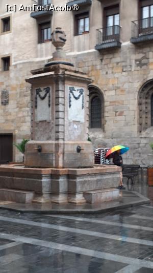 [P14] Fântâna catedralei Santiago de Bilbao » foto by Mitica49
 - 
<span class="allrVoted glyphicon glyphicon-heart hidden" id="av1418482"></span>
<a class="m-l-10 hidden" id="sv1418482" onclick="voting_Foto_DelVot(,1418482,13148)" role="button">șterge vot <span class="glyphicon glyphicon-remove"></span></a>
<a id="v91418482" class=" c-red"  onclick="voting_Foto_SetVot(1418482)" role="button"><span class="glyphicon glyphicon-heart-empty"></span> <b>LIKE</b> = Votează poza</a> <img class="hidden"  id="f1418482W9" src="/imagini/loader.gif" border="0" /><span class="AjErrMes hidden" id="e1418482ErM"></span>