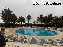 [P09] Una din piscine » foto by mprofeanu
 - 
<span class="allrVoted glyphicon glyphicon-heart hidden" id="av383285"></span>
<a class="m-l-10 hidden" id="sv383285" onclick="voting_Foto_DelVot(,383285,13155)" role="button">șterge vot <span class="glyphicon glyphicon-remove"></span></a>
<a id="v9383285" class=" c-red"  onclick="voting_Foto_SetVot(383285)" role="button"><span class="glyphicon glyphicon-heart-empty"></span> <b>LIKE</b> = Votează poza</a> <img class="hidden"  id="f383285W9" src="/imagini/loader.gif" border="0" /><span class="AjErrMes hidden" id="e383285ErM"></span>