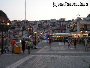 [P19] Parga seara, o lume nebuna nebuna...  » foto by ionescunic
 - 
<span class="allrVoted glyphicon glyphicon-heart hidden" id="av402483"></span>
<a class="m-l-10 hidden" id="sv402483" onclick="voting_Foto_DelVot(,402483,13156)" role="button">șterge vot <span class="glyphicon glyphicon-remove"></span></a>
<a id="v9402483" class=" c-red"  onclick="voting_Foto_SetVot(402483)" role="button"><span class="glyphicon glyphicon-heart-empty"></span> <b>LIKE</b> = Votează poza</a> <img class="hidden"  id="f402483W9" src="/imagini/loader.gif" border="0" /><span class="AjErrMes hidden" id="e402483ErM"></span>