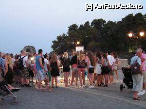 [P25] Tineretul englez este atras de arta...  » foto by ionescunic
 - 
<span class="allrVoted glyphicon glyphicon-heart hidden" id="av402489"></span>
<a class="m-l-10 hidden" id="sv402489" onclick="voting_Foto_DelVot(,402489,13156)" role="button">șterge vot <span class="glyphicon glyphicon-remove"></span></a>
<a id="v9402489" class=" c-red"  onclick="voting_Foto_SetVot(402489)" role="button"><span class="glyphicon glyphicon-heart-empty"></span> <b>LIKE</b> = Votează poza</a> <img class="hidden"  id="f402489W9" src="/imagini/loader.gif" border="0" /><span class="AjErrMes hidden" id="e402489ErM"></span>