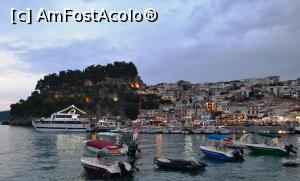 [P43] In Parga distractia incepe dupa 8 seara » foto by mirmicu
 - 
<span class="allrVoted glyphicon glyphicon-heart hidden" id="av827523"></span>
<a class="m-l-10 hidden" id="sv827523" onclick="voting_Foto_DelVot(,827523,13156)" role="button">șterge vot <span class="glyphicon glyphicon-remove"></span></a>
<a id="v9827523" class=" c-red"  onclick="voting_Foto_SetVot(827523)" role="button"><span class="glyphicon glyphicon-heart-empty"></span> <b>LIKE</b> = Votează poza</a> <img class="hidden"  id="f827523W9" src="/imagini/loader.gif" border="0" /><span class="AjErrMes hidden" id="e827523ErM"></span>