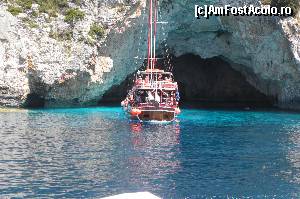 [P25] Una din Peşterile Albastre » foto by marocanu21
 - 
<span class="allrVoted glyphicon glyphicon-heart hidden" id="av589398"></span>
<a class="m-l-10 hidden" id="sv589398" onclick="voting_Foto_DelVot(,589398,13156)" role="button">șterge vot <span class="glyphicon glyphicon-remove"></span></a>
<a id="v9589398" class=" c-red"  onclick="voting_Foto_SetVot(589398)" role="button"><span class="glyphicon glyphicon-heart-empty"></span> <b>LIKE</b> = Votează poza</a> <img class="hidden"  id="f589398W9" src="/imagini/loader.gif" border="0" /><span class="AjErrMes hidden" id="e589398ErM"></span>