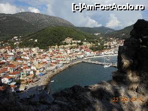 [P04] Parga - Staţiunea văzută de pe ruinele Castelului Veneţian.  » foto by iulianic
 - 
<span class="allrVoted glyphicon glyphicon-heart hidden" id="av681794"></span>
<a class="m-l-10 hidden" id="sv681794" onclick="voting_Foto_DelVot(,681794,13156)" role="button">șterge vot <span class="glyphicon glyphicon-remove"></span></a>
<a id="v9681794" class=" c-red"  onclick="voting_Foto_SetVot(681794)" role="button"><span class="glyphicon glyphicon-heart-empty"></span> <b>LIKE</b> = Votează poza</a> <img class="hidden"  id="f681794W9" src="/imagini/loader.gif" border="0" /><span class="AjErrMes hidden" id="e681794ErM"></span>