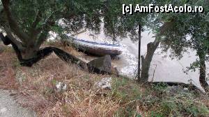 [P41] Parga - altă barcă eșuată sub livada de măslini » foto by Dragoș_MD
 - 
<span class="allrVoted glyphicon glyphicon-heart hidden" id="av424628"></span>
<a class="m-l-10 hidden" id="sv424628" onclick="voting_Foto_DelVot(,424628,13156)" role="button">șterge vot <span class="glyphicon glyphicon-remove"></span></a>
<a id="v9424628" class=" c-red"  onclick="voting_Foto_SetVot(424628)" role="button"><span class="glyphicon glyphicon-heart-empty"></span> <b>LIKE</b> = Votează poza</a> <img class="hidden"  id="f424628W9" src="/imagini/loader.gif" border="0" /><span class="AjErrMes hidden" id="e424628ErM"></span>