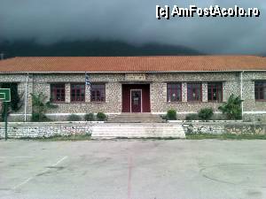 [P58] Parga - școala de lângă biserica Sf. Nicolae » foto by Dragoș_MD
 - 
<span class="allrVoted glyphicon glyphicon-heart hidden" id="av424645"></span>
<a class="m-l-10 hidden" id="sv424645" onclick="voting_Foto_DelVot(,424645,13156)" role="button">șterge vot <span class="glyphicon glyphicon-remove"></span></a>
<a id="v9424645" class=" c-red"  onclick="voting_Foto_SetVot(424645)" role="button"><span class="glyphicon glyphicon-heart-empty"></span> <b>LIKE</b> = Votează poza</a> <img class="hidden"  id="f424645W9" src="/imagini/loader.gif" border="0" /><span class="AjErrMes hidden" id="e424645ErM"></span>