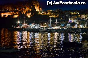 [P19] luminile golfului in ceas de noapte » foto by clau.nov
 - 
<span class="allrVoted glyphicon glyphicon-heart hidden" id="av498254"></span>
<a class="m-l-10 hidden" id="sv498254" onclick="voting_Foto_DelVot(,498254,13156)" role="button">șterge vot <span class="glyphicon glyphicon-remove"></span></a>
<a id="v9498254" class=" c-red"  onclick="voting_Foto_SetVot(498254)" role="button"><span class="glyphicon glyphicon-heart-empty"></span> <b>LIKE</b> = Votează poza</a> <img class="hidden"  id="f498254W9" src="/imagini/loader.gif" border="0" /><span class="AjErrMes hidden" id="e498254ErM"></span>