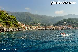 [P06] Golful statiunii Parga.  » foto by Vlahos2003
 - 
<span class="allrVoted glyphicon glyphicon-heart hidden" id="av663400"></span>
<a class="m-l-10 hidden" id="sv663400" onclick="voting_Foto_DelVot(,663400,13156)" role="button">șterge vot <span class="glyphicon glyphicon-remove"></span></a>
<a id="v9663400" class=" c-red"  onclick="voting_Foto_SetVot(663400)" role="button"><span class="glyphicon glyphicon-heart-empty"></span> <b>LIKE</b> = Votează poza</a> <img class="hidden"  id="f663400W9" src="/imagini/loader.gif" border="0" /><span class="AjErrMes hidden" id="e663400ErM"></span>