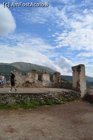 [P14] Ruine din cetate.  » foto by Ioan Raita
 - 
<span class="allrVoted glyphicon glyphicon-heart hidden" id="av817209"></span>
<a class="m-l-10 hidden" id="sv817209" onclick="voting_Foto_DelVot(,817209,13156)" role="button">șterge vot <span class="glyphicon glyphicon-remove"></span></a>
<a id="v9817209" class=" c-red"  onclick="voting_Foto_SetVot(817209)" role="button"><span class="glyphicon glyphicon-heart-empty"></span> <b>LIKE</b> = Votează poza</a> <img class="hidden"  id="f817209W9" src="/imagini/loader.gif" border="0" /><span class="AjErrMes hidden" id="e817209ErM"></span>