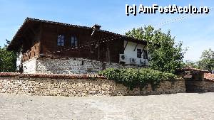 [P01] Arbanassi / Casă veche în Arbanassi » foto by bog68
 - 
<span class="allrVoted glyphicon glyphicon-heart hidden" id="av371840"></span>
<a class="m-l-10 hidden" id="sv371840" onclick="voting_Foto_DelVot(,371840,13213)" role="button">șterge vot <span class="glyphicon glyphicon-remove"></span></a>
<a id="v9371840" class=" c-red"  onclick="voting_Foto_SetVot(371840)" role="button"><span class="glyphicon glyphicon-heart-empty"></span> <b>LIKE</b> = Votează poza</a> <img class="hidden"  id="f371840W9" src="/imagini/loader.gif" border="0" /><span class="AjErrMes hidden" id="e371840ErM"></span>