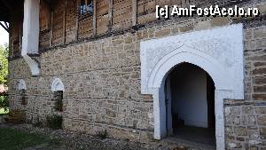 [P03] Arbanassi / Intrarea în Muzeul Casei Konstantsaliev » foto by bog68
 - 
<span class="allrVoted glyphicon glyphicon-heart hidden" id="av371845"></span>
<a class="m-l-10 hidden" id="sv371845" onclick="voting_Foto_DelVot(,371845,13213)" role="button">șterge vot <span class="glyphicon glyphicon-remove"></span></a>
<a id="v9371845" class=" c-red"  onclick="voting_Foto_SetVot(371845)" role="button"><span class="glyphicon glyphicon-heart-empty"></span> <b>LIKE</b> = Votează poza</a> <img class="hidden"  id="f371845W9" src="/imagini/loader.gif" border="0" /><span class="AjErrMes hidden" id="e371845ErM"></span>