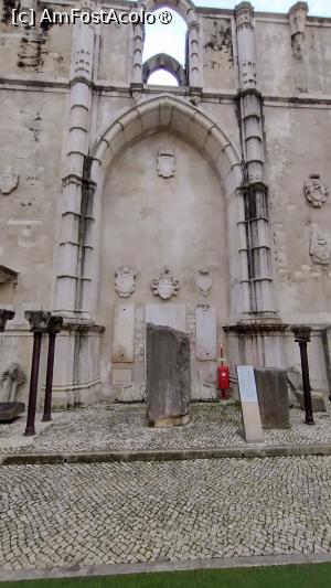 [P55] Ansamblu arhitectural de pe latura sudică a Naosului cuprinde Pietre de Arme din secolele XVII-XVIII; pietre funerare din secolele XVII-XVIII și piatra funerară a guvernatorului roman Lucius Lucrecious Nepos (secolul II dHr). » foto by ovidiuyepi
 - 
<span class="allrVoted glyphicon glyphicon-heart hidden" id="av1402077"></span>
<a class="m-l-10 hidden" id="sv1402077" onclick="voting_Foto_DelVot(,1402077,13214)" role="button">șterge vot <span class="glyphicon glyphicon-remove"></span></a>
<a id="v91402077" class=" c-red"  onclick="voting_Foto_SetVot(1402077)" role="button"><span class="glyphicon glyphicon-heart-empty"></span> <b>LIKE</b> = Votează poza</a> <img class="hidden"  id="f1402077W9" src="/imagini/loader.gif" border="0" /><span class="AjErrMes hidden" id="e1402077ErM"></span>