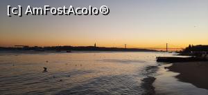 [P06] Apus de soare pe fluviul Tejo din Praça do Comércio » foto by irinad
 - 
<span class="allrVoted glyphicon glyphicon-heart hidden" id="av1315464"></span>
<a class="m-l-10 hidden" id="sv1315464" onclick="voting_Foto_DelVot(,1315464,13214)" role="button">șterge vot <span class="glyphicon glyphicon-remove"></span></a>
<a id="v91315464" class=" c-red"  onclick="voting_Foto_SetVot(1315464)" role="button"><span class="glyphicon glyphicon-heart-empty"></span> <b>LIKE</b> = Votează poza</a> <img class="hidden"  id="f1315464W9" src="/imagini/loader.gif" border="0" /><span class="AjErrMes hidden" id="e1315464ErM"></span>