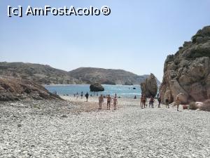 [P03] Plaja cu pietre mari de la Petra tou Romiou » foto by crismis
 - 
<span class="allrVoted glyphicon glyphicon-heart hidden" id="av994563"></span>
<a class="m-l-10 hidden" id="sv994563" onclick="voting_Foto_DelVot(,994563,13279)" role="button">șterge vot <span class="glyphicon glyphicon-remove"></span></a>
<a id="v9994563" class=" c-red"  onclick="voting_Foto_SetVot(994563)" role="button"><span class="glyphicon glyphicon-heart-empty"></span> <b>LIKE</b> = Votează poza</a> <img class="hidden"  id="f994563W9" src="/imagini/loader.gif" border="0" /><span class="AjErrMes hidden" id="e994563ErM"></span>