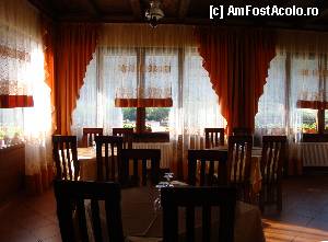 [P26] Pensiunea ”Floare de crin” - restaurantul » foto by mariana.olaru
 - 
<span class="allrVoted glyphicon glyphicon-heart hidden" id="av391318"></span>
<a class="m-l-10 hidden" id="sv391318" onclick="voting_Foto_DelVot(,391318,13351)" role="button">șterge vot <span class="glyphicon glyphicon-remove"></span></a>
<a id="v9391318" class=" c-red"  onclick="voting_Foto_SetVot(391318)" role="button"><span class="glyphicon glyphicon-heart-empty"></span> <b>LIKE</b> = Votează poza</a> <img class="hidden"  id="f391318W9" src="/imagini/loader.gif" border="0" /><span class="AjErrMes hidden" id="e391318ErM"></span>
