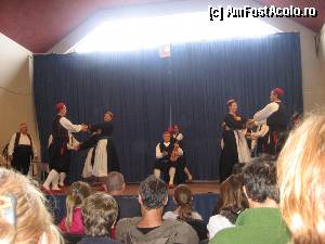 [P31] Cilipi, sub vraja dansului » foto by Michi
 - 
<span class="allrVoted glyphicon glyphicon-heart hidden" id="av400303"></span>
<a class="m-l-10 hidden" id="sv400303" onclick="voting_Foto_DelVot(,400303,13614)" role="button">șterge vot <span class="glyphicon glyphicon-remove"></span></a>
<a id="v9400303" class=" c-red"  onclick="voting_Foto_SetVot(400303)" role="button"><span class="glyphicon glyphicon-heart-empty"></span> <b>LIKE</b> = Votează poza</a> <img class="hidden"  id="f400303W9" src="/imagini/loader.gif" border="0" /><span class="AjErrMes hidden" id="e400303ErM"></span>