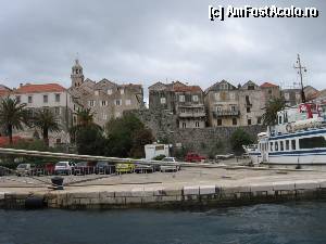 [P09] Korkula văzută din port, în planul doi Catedrala Sf. Marcu » foto by Michi
 - 
<span class="allrVoted glyphicon glyphicon-heart hidden" id="av400281"></span>
<a class="m-l-10 hidden" id="sv400281" onclick="voting_Foto_DelVot(,400281,13614)" role="button">șterge vot <span class="glyphicon glyphicon-remove"></span></a>
<a id="v9400281" class=" c-red"  onclick="voting_Foto_SetVot(400281)" role="button"><span class="glyphicon glyphicon-heart-empty"></span> <b>LIKE</b> = Votează poza</a> <img class="hidden"  id="f400281W9" src="/imagini/loader.gif" border="0" /><span class="AjErrMes hidden" id="e400281ErM"></span>