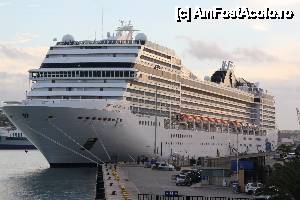 [P01] Nava MSC Orchestra ancorata in portul maltez La Valletta » foto by Alina53
 - 
<span class="allrVoted glyphicon glyphicon-heart hidden" id="av402767"></span>
<a class="m-l-10 hidden" id="sv402767" onclick="voting_Foto_DelVot(,402767,13685)" role="button">șterge vot <span class="glyphicon glyphicon-remove"></span></a>
<a id="v9402767" class=" c-red"  onclick="voting_Foto_SetVot(402767)" role="button"><span class="glyphicon glyphicon-heart-empty"></span> <b>LIKE</b> = Votează poza</a> <img class="hidden"  id="f402767W9" src="/imagini/loader.gif" border="0" /><span class="AjErrMes hidden" id="e402767ErM"></span>