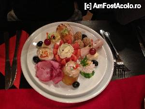 [P34] Restaurant Casa Ferdinand :) - aperitiv » foto by ioana22
 - 
<span class="allrVoted glyphicon glyphicon-heart hidden" id="av402757"></span>
<a class="m-l-10 hidden" id="sv402757" onclick="voting_Foto_DelVot(,402757,13688)" role="button">șterge vot <span class="glyphicon glyphicon-remove"></span></a>
<a id="v9402757" class=" c-red"  onclick="voting_Foto_SetVot(402757)" role="button"><span class="glyphicon glyphicon-heart-empty"></span> <b>LIKE</b> = Votează poza</a> <img class="hidden"  id="f402757W9" src="/imagini/loader.gif" border="0" /><span class="AjErrMes hidden" id="e402757ErM"></span>
