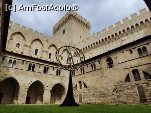 [P06] Palatul Papilor din Avignon (și una dintre lucrările lui Othoniel) » foto by crismis
 - 
<span class="allrVoted glyphicon glyphicon-heart hidden" id="av1526788"></span>
<a class="m-l-10 hidden" id="sv1526788" onclick="voting_Foto_DelVot(,1526788,13769)" role="button">șterge vot <span class="glyphicon glyphicon-remove"></span></a>
<a id="v91526788" class=" c-red"  onclick="voting_Foto_SetVot(1526788)" role="button"><span class="glyphicon glyphicon-heart-empty"></span> <b>LIKE</b> = Votează poza</a> <img class="hidden"  id="f1526788W9" src="/imagini/loader.gif" border="0" /><span class="AjErrMes hidden" id="e1526788ErM"></span>