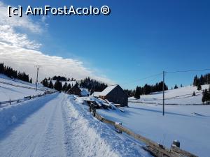 [P14]  -- <small>// FĂRĂ DESCRIERE</small> » foto by Kyandra
 - 
<span class="allrVoted glyphicon glyphicon-heart hidden" id="av830601"></span>
<a class="m-l-10 hidden" id="sv830601" onclick="voting_Foto_DelVot(,830601,13782)" role="button">șterge vot <span class="glyphicon glyphicon-remove"></span></a>
<a id="v9830601" class=" c-red"  onclick="voting_Foto_SetVot(830601)" role="button"><span class="glyphicon glyphicon-heart-empty"></span> <b>LIKE</b> = Votează poza</a> <img class="hidden"  id="f830601W9" src="/imagini/loader.gif" border="0" /><span class="AjErrMes hidden" id="e830601ErM"></span>