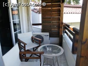[P04] Arco Hotel - balconul camerei cu vedere spre gradina » foto by calator2000
 - 
<span class="allrVoted glyphicon glyphicon-heart hidden" id="av1252370"></span>
<a class="m-l-10 hidden" id="sv1252370" onclick="voting_Foto_DelVot(,1252370,13795)" role="button">șterge vot <span class="glyphicon glyphicon-remove"></span></a>
<a id="v91252370" class=" c-red"  onclick="voting_Foto_SetVot(1252370)" role="button"><span class="glyphicon glyphicon-heart-empty"></span> <b>LIKE</b> = Votează poza</a> <img class="hidden"  id="f1252370W9" src="/imagini/loader.gif" border="0" /><span class="AjErrMes hidden" id="e1252370ErM"></span>