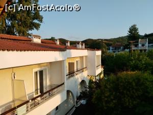 [P06] Arco Hotel - vedere de pe balcon » foto by calator2000
 - 
<span class="allrVoted glyphicon glyphicon-heart hidden" id="av1252372"></span>
<a class="m-l-10 hidden" id="sv1252372" onclick="voting_Foto_DelVot(,1252372,13795)" role="button">șterge vot <span class="glyphicon glyphicon-remove"></span></a>
<a id="v91252372" class=" c-red"  onclick="voting_Foto_SetVot(1252372)" role="button"><span class="glyphicon glyphicon-heart-empty"></span> <b>LIKE</b> = Votează poza</a> <img class="hidden"  id="f1252372W9" src="/imagini/loader.gif" border="0" /><span class="AjErrMes hidden" id="e1252372ErM"></span>