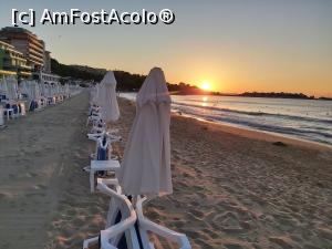 [P02] Plaja privată a hotelului » foto by roxi-nico
 - 
<span class="allrVoted glyphicon glyphicon-heart hidden" id="av1318455"></span>
<a class="m-l-10 hidden" id="sv1318455" onclick="voting_Foto_DelVot(,1318455,13819)" role="button">șterge vot <span class="glyphicon glyphicon-remove"></span></a>
<a id="v91318455" class=" c-red"  onclick="voting_Foto_SetVot(1318455)" role="button"><span class="glyphicon glyphicon-heart-empty"></span> <b>LIKE</b> = Votează poza</a> <img class="hidden"  id="f1318455W9" src="/imagini/loader.gif" border="0" /><span class="AjErrMes hidden" id="e1318455ErM"></span>