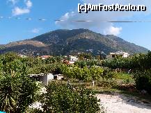 [P15] Vedere spre partea stanga, din balconul camerei 18 » foto by alexvat
 - 
<span class="allrVoted glyphicon glyphicon-heart hidden" id="av464072"></span>
<a class="m-l-10 hidden" id="sv464072" onclick="voting_Foto_DelVot(,464072,13881)" role="button">șterge vot <span class="glyphicon glyphicon-remove"></span></a>
<a id="v9464072" class=" c-red"  onclick="voting_Foto_SetVot(464072)" role="button"><span class="glyphicon glyphicon-heart-empty"></span> <b>LIKE</b> = Votează poza</a> <img class="hidden"  id="f464072W9" src="/imagini/loader.gif" border="0" /><span class="AjErrMes hidden" id="e464072ErM"></span>