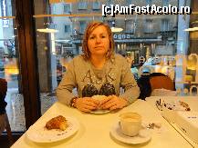 [P02] In barul hotelului savurand un capucino delicious.  » foto by dorupetre
 - 
<span class="allrVoted glyphicon glyphicon-heart hidden" id="av411429"></span>
<a class="m-l-10 hidden" id="sv411429" onclick="voting_Foto_DelVot(,411429,13893)" role="button">șterge vot <span class="glyphicon glyphicon-remove"></span></a>
<a id="v9411429" class=" c-red"  onclick="voting_Foto_SetVot(411429)" role="button"><span class="glyphicon glyphicon-heart-empty"></span> <b>LIKE</b> = Votează poza</a> <img class="hidden"  id="f411429W9" src="/imagini/loader.gif" border="0" /><span class="AjErrMes hidden" id="e411429ErM"></span>