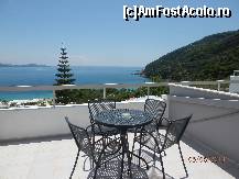 [P49] Hotel Lichnos Beach-balconul camerei family » foto by Cris
 - 
<span class="allrVoted glyphicon glyphicon-heart hidden" id="av457609"></span>
<a class="m-l-10 hidden" id="sv457609" onclick="voting_Foto_DelVot(,457609,13908)" role="button">șterge vot <span class="glyphicon glyphicon-remove"></span></a>
<a id="v9457609" class=" c-red"  onclick="voting_Foto_SetVot(457609)" role="button"><span class="glyphicon glyphicon-heart-empty"></span> <b>LIKE</b> = Votează poza</a> <img class="hidden"  id="f457609W9" src="/imagini/loader.gif" border="0" /><span class="AjErrMes hidden" id="e457609ErM"></span>