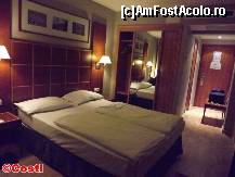 [P08] O altă imagine, de ansamblu a camerei de la hotelul Exe.  » foto by Costi
 - 
<span class="allrVoted glyphicon glyphicon-heart hidden" id="av412008"></span>
<a class="m-l-10 hidden" id="sv412008" onclick="voting_Foto_DelVot(,412008,13929)" role="button">șterge vot <span class="glyphicon glyphicon-remove"></span></a>
<a id="v9412008" class=" c-red"  onclick="voting_Foto_SetVot(412008)" role="button"><span class="glyphicon glyphicon-heart-empty"></span> <b>LIKE</b> = Votează poza</a> <img class="hidden"  id="f412008W9" src="/imagini/loader.gif" border="0" /><span class="AjErrMes hidden" id="e412008ErM"></span>