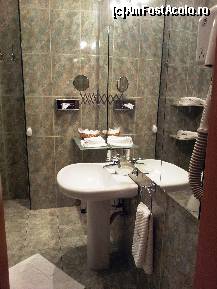 [P16] toate dotarile necesare pentru 4* » foto by mirmicu
 - 
<span class="allrVoted glyphicon glyphicon-heart hidden" id="av412116"></span>
<a class="m-l-10 hidden" id="sv412116" onclick="voting_Foto_DelVot(,412116,13933)" role="button">șterge vot <span class="glyphicon glyphicon-remove"></span></a>
<a id="v9412116" class=" c-red"  onclick="voting_Foto_SetVot(412116)" role="button"><span class="glyphicon glyphicon-heart-empty"></span> <b>LIKE</b> = Votează poza</a> <img class="hidden"  id="f412116W9" src="/imagini/loader.gif" border="0" /><span class="AjErrMes hidden" id="e412116ErM"></span>