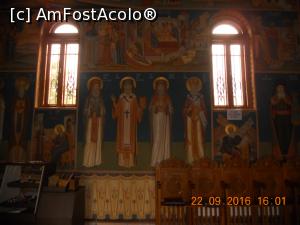 [P10] pictură din interiorul bisericii » foto by zlatna
 - 
<span class="allrVoted glyphicon glyphicon-heart hidden" id="av827405"></span>
<a class="m-l-10 hidden" id="sv827405" onclick="voting_Foto_DelVot(,827405,14160)" role="button">șterge vot <span class="glyphicon glyphicon-remove"></span></a>
<a id="v9827405" class=" c-red"  onclick="voting_Foto_SetVot(827405)" role="button"><span class="glyphicon glyphicon-heart-empty"></span> <b>LIKE</b> = Votează poza</a> <img class="hidden"  id="f827405W9" src="/imagini/loader.gif" border="0" /><span class="AjErrMes hidden" id="e827405ErM"></span>