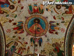 [P39] Mănăstirea Vorona: interior Biserica Nașterea Maicii Domnului, pictură centrală de plafon cu Iisus Pantocrator » foto by mariana.olaru
 - 
<span class="allrVoted glyphicon glyphicon-heart hidden" id="av421055"></span>
<a class="m-l-10 hidden" id="sv421055" onclick="voting_Foto_DelVot(,421055,14160)" role="button">șterge vot <span class="glyphicon glyphicon-remove"></span></a>
<a id="v9421055" class=" c-red"  onclick="voting_Foto_SetVot(421055)" role="button"><span class="glyphicon glyphicon-heart-empty"></span> <b>LIKE</b> = Votează poza</a> <img class="hidden"  id="f421055W9" src="/imagini/loader.gif" border="0" /><span class="AjErrMes hidden" id="e421055ErM"></span>