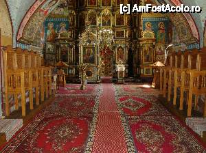 [P46] Mănăstirea Vorona: Biserica Adormirea Maicii Domnului, naosul » foto by mariana.olaru
 - 
<span class="allrVoted glyphicon glyphicon-heart hidden" id="av421066"></span>
<a class="m-l-10 hidden" id="sv421066" onclick="voting_Foto_DelVot(,421066,14160)" role="button">șterge vot <span class="glyphicon glyphicon-remove"></span></a>
<a id="v9421066" class=" c-red"  onclick="voting_Foto_SetVot(421066)" role="button"><span class="glyphicon glyphicon-heart-empty"></span> <b>LIKE</b> = Votează poza</a> <img class="hidden"  id="f421066W9" src="/imagini/loader.gif" border="0" /><span class="AjErrMes hidden" id="e421066ErM"></span>