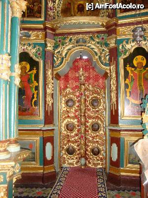[P47] Mănăstirea Vorona: Biserica Adormirea Maicii Domnului, Ușile Împărătești de pe catapeteasmă » foto by mariana.olaru
 - 
<span class="allrVoted glyphicon glyphicon-heart hidden" id="av421068"></span>
<a class="m-l-10 hidden" id="sv421068" onclick="voting_Foto_DelVot(,421068,14160)" role="button">șterge vot <span class="glyphicon glyphicon-remove"></span></a>
<a id="v9421068" class=" c-red"  onclick="voting_Foto_SetVot(421068)" role="button"><span class="glyphicon glyphicon-heart-empty"></span> <b>LIKE</b> = Votează poza</a> <img class="hidden"  id="f421068W9" src="/imagini/loader.gif" border="0" /><span class="AjErrMes hidden" id="e421068ErM"></span>