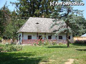 [P56] Mănăstirea Vorona: Corp de chilii în care a viețuit ca frate și viitorul patriarh al BOR, Teoctist » foto by mariana.olaru
 - 
<span class="allrVoted glyphicon glyphicon-heart hidden" id="av421087"></span>
<a class="m-l-10 hidden" id="sv421087" onclick="voting_Foto_DelVot(,421087,14160)" role="button">șterge vot <span class="glyphicon glyphicon-remove"></span></a>
<a id="v9421087" class=" c-red"  onclick="voting_Foto_SetVot(421087)" role="button"><span class="glyphicon glyphicon-heart-empty"></span> <b>LIKE</b> = Votează poza</a> <img class="hidden"  id="f421087W9" src="/imagini/loader.gif" border="0" /><span class="AjErrMes hidden" id="e421087ErM"></span>