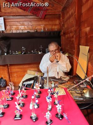 [P10] Un artist sticlar.... » foto by tata123 🔱
 - 
<span class="allrVoted glyphicon glyphicon-heart hidden" id="av1369867"></span>
<a class="m-l-10 hidden" id="sv1369867" onclick="voting_Foto_DelVot(,1369867,14175)" role="button">șterge vot <span class="glyphicon glyphicon-remove"></span></a>
<a id="v91369867" class=" c-red"  onclick="voting_Foto_SetVot(1369867)" role="button"><span class="glyphicon glyphicon-heart-empty"></span> <b>LIKE</b> = Votează poza</a> <img class="hidden"  id="f1369867W9" src="/imagini/loader.gif" border="0" /><span class="AjErrMes hidden" id="e1369867ErM"></span>