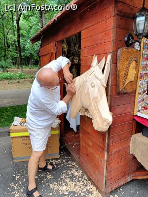 [P11] ...și un sculptor &icirc;n lemn. » foto by tata123 🔱
 - 
<span class="allrVoted glyphicon glyphicon-heart hidden" id="av1369868"></span>
<a class="m-l-10 hidden" id="sv1369868" onclick="voting_Foto_DelVot(,1369868,14175)" role="button">șterge vot <span class="glyphicon glyphicon-remove"></span></a>
<a id="v91369868" class=" c-red"  onclick="voting_Foto_SetVot(1369868)" role="button"><span class="glyphicon glyphicon-heart-empty"></span> <b>LIKE</b> = Votează poza</a> <img class="hidden"  id="f1369868W9" src="/imagini/loader.gif" border="0" /><span class="AjErrMes hidden" id="e1369868ErM"></span>