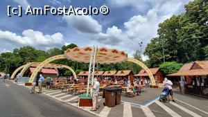 [P03] Hanul  Bucureștiului - Rond Kiseleff. » foto by tata123 🔱
 - 
<span class="allrVoted glyphicon glyphicon-heart hidden" id="av1369860"></span>
<a class="m-l-10 hidden" id="sv1369860" onclick="voting_Foto_DelVot(,1369860,14175)" role="button">șterge vot <span class="glyphicon glyphicon-remove"></span></a>
<a id="v91369860" class=" c-red"  onclick="voting_Foto_SetVot(1369860)" role="button"><span class="glyphicon glyphicon-heart-empty"></span> <b>LIKE</b> = Votează poza</a> <img class="hidden"  id="f1369860W9" src="/imagini/loader.gif" border="0" /><span class="AjErrMes hidden" id="e1369860ErM"></span>