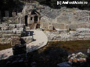 [P05] Butrint - Intrarea în Templul lui Asclepius, zeul tămăduitor.  » foto by iulianic
 - 
<span class="allrVoted glyphicon glyphicon-heart hidden" id="av689445"></span>
<a class="m-l-10 hidden" id="sv689445" onclick="voting_Foto_DelVot(,689445,14195)" role="button">șterge vot <span class="glyphicon glyphicon-remove"></span></a>
<a id="v9689445" class=" c-red"  onclick="voting_Foto_SetVot(689445)" role="button"><span class="glyphicon glyphicon-heart-empty"></span> <b>LIKE</b> = Votează poza</a> <img class="hidden"  id="f689445W9" src="/imagini/loader.gif" border="0" /><span class="AjErrMes hidden" id="e689445ErM"></span>