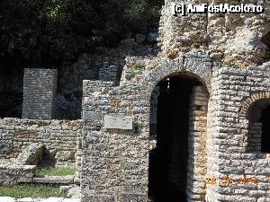 [P06] Butrint - Intrarea în Templul lui Asclepius, zeul tămăduitor.  » foto by iulianic
 - 
<span class="allrVoted glyphicon glyphicon-heart hidden" id="av689446"></span>
<a class="m-l-10 hidden" id="sv689446" onclick="voting_Foto_DelVot(,689446,14195)" role="button">șterge vot <span class="glyphicon glyphicon-remove"></span></a>
<a id="v9689446" class=" c-red"  onclick="voting_Foto_SetVot(689446)" role="button"><span class="glyphicon glyphicon-heart-empty"></span> <b>LIKE</b> = Votează poza</a> <img class="hidden"  id="f689446W9" src="/imagini/loader.gif" border="0" /><span class="AjErrMes hidden" id="e689446ErM"></span>
