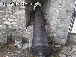 [P16] Tun în curtea Castelului venețian.  » foto by Ioan Raita
 - 
<span class="allrVoted glyphicon glyphicon-heart hidden" id="av818018"></span>
<a class="m-l-10 hidden" id="sv818018" onclick="voting_Foto_DelVot(,818018,14195)" role="button">șterge vot <span class="glyphicon glyphicon-remove"></span></a>
<a id="v9818018" class=" c-red"  onclick="voting_Foto_SetVot(818018)" role="button"><span class="glyphicon glyphicon-heart-empty"></span> <b>LIKE</b> = Votează poza</a> <img class="hidden"  id="f818018W9" src="/imagini/loader.gif" border="0" /><span class="AjErrMes hidden" id="e818018ErM"></span>
