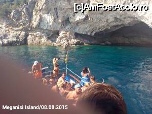 [P79] Am sosit la Papanikolis Cave din Meganissi.  » foto by ovidiuyepi
 - 
<span class="allrVoted glyphicon glyphicon-heart hidden" id="av701874"></span>
<a class="m-l-10 hidden" id="sv701874" onclick="voting_Foto_DelVot(,701874,14195)" role="button">șterge vot <span class="glyphicon glyphicon-remove"></span></a>
<a id="v9701874" class=" c-red"  onclick="voting_Foto_SetVot(701874)" role="button"><span class="glyphicon glyphicon-heart-empty"></span> <b>LIKE</b> = Votează poza</a> <img class="hidden"  id="f701874W9" src="/imagini/loader.gif" border="0" /><span class="AjErrMes hidden" id="e701874ErM"></span>