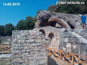 [P11] Butrint. Multe ruine sunt inundate, iar turiștii fac deplasarea pe podețe din lemn.  » foto by ovidiuyepi
 - 
<span class="allrVoted glyphicon glyphicon-heart hidden" id="av675501"></span>
<a class="m-l-10 hidden" id="sv675501" onclick="voting_Foto_DelVot(,675501,14195)" role="button">șterge vot <span class="glyphicon glyphicon-remove"></span></a>
<a id="v9675501" class=" c-red"  onclick="voting_Foto_SetVot(675501)" role="button"><span class="glyphicon glyphicon-heart-empty"></span> <b>LIKE</b> = Votează poza</a> <img class="hidden"  id="f675501W9" src="/imagini/loader.gif" border="0" /><span class="AjErrMes hidden" id="e675501ErM"></span>