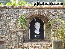[P46] Intrarea in Muzeul de la Butrint, punctul final al vizitei la situl arheologic.  » foto by irinad
 - 
<span class="allrVoted glyphicon glyphicon-heart hidden" id="av490490"></span>
<a class="m-l-10 hidden" id="sv490490" onclick="voting_Foto_DelVot(,490490,14195)" role="button">șterge vot <span class="glyphicon glyphicon-remove"></span></a>
<a id="v9490490" class=" c-red"  onclick="voting_Foto_SetVot(490490)" role="button"><span class="glyphicon glyphicon-heart-empty"></span> <b>LIKE</b> = Votează poza</a> <img class="hidden"  id="f490490W9" src="/imagini/loader.gif" border="0" /><span class="AjErrMes hidden" id="e490490ErM"></span>