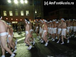 [P03] Festivalul Oamenilor Dezbracati - Saidaiji Hadaka Matsuri, Okayama.  » foto by TraianS
 - 
<span class="allrVoted glyphicon glyphicon-heart hidden" id="av423108"></span>
<a class="m-l-10 hidden" id="sv423108" onclick="voting_Foto_DelVot(,423108,14206)" role="button">șterge vot <span class="glyphicon glyphicon-remove"></span></a>
<a id="v9423108" class=" c-red"  onclick="voting_Foto_SetVot(423108)" role="button"><span class="glyphicon glyphicon-heart-empty"></span> <b>LIKE</b> = Votează poza</a> <img class="hidden"  id="f423108W9" src="/imagini/loader.gif" border="0" /><span class="AjErrMes hidden" id="e423108ErM"></span>