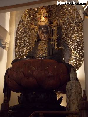 [P98] Kamakura, Templul Engaku-ji, interior Butsuden, detaliu cu Buddha Hokan Shaka Nyorai » foto by mprofeanu
 - 
<span class="allrVoted glyphicon glyphicon-heart hidden" id="av686154"></span>
<a class="m-l-10 hidden" id="sv686154" onclick="voting_Foto_DelVot(,686154,14224)" role="button">șterge vot <span class="glyphicon glyphicon-remove"></span></a>
<a id="v9686154" class=" c-red"  onclick="voting_Foto_SetVot(686154)" role="button"><span class="glyphicon glyphicon-heart-empty"></span> <b>LIKE</b> = Votează poza</a> <img class="hidden"  id="f686154W9" src="/imagini/loader.gif" border="0" /><span class="AjErrMes hidden" id="e686154ErM"></span>