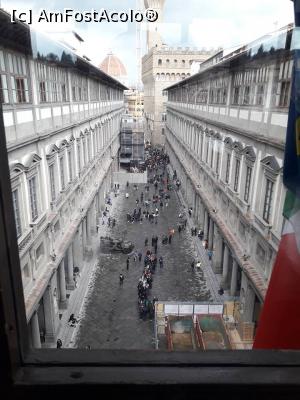 [P02] Poze realizata de la un geam al Galeriilor Ufizzi » foto by catalinioan
 - 
<span class="allrVoted glyphicon glyphicon-heart hidden" id="av1081181"></span>
<a class="m-l-10 hidden" id="sv1081181" onclick="voting_Foto_DelVot(,1081181,14241)" role="button">șterge vot <span class="glyphicon glyphicon-remove"></span></a>
<a id="v91081181" class=" c-red"  onclick="voting_Foto_SetVot(1081181)" role="button"><span class="glyphicon glyphicon-heart-empty"></span> <b>LIKE</b> = Votează poza</a> <img class="hidden"  id="f1081181W9" src="/imagini/loader.gif" border="0" /><span class="AjErrMes hidden" id="e1081181ErM"></span>