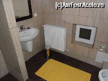 [P13] Pensiunea Hil - baia aferentă » foto by danoradea
 - 
<span class="allrVoted glyphicon glyphicon-heart hidden" id="av424775"></span>
<a class="m-l-10 hidden" id="sv424775" onclick="voting_Foto_DelVot(,424775,14242)" role="button">șterge vot <span class="glyphicon glyphicon-remove"></span></a>
<a id="v9424775" class=" c-red"  onclick="voting_Foto_SetVot(424775)" role="button"><span class="glyphicon glyphicon-heart-empty"></span> <b>LIKE</b> = Votează poza</a> <img class="hidden"  id="f424775W9" src="/imagini/loader.gif" border="0" /><span class="AjErrMes hidden" id="e424775ErM"></span>